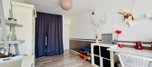 4 bedrooms House in Henin-Beaumont, France No. 57528 12