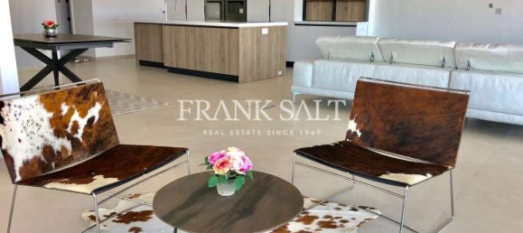 Apartamento de 3 dormitorios en Gzira, Malta No. 9425 3