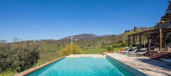 5 غرف نوم قلاع في Montemurlo, Italy رقم 64402 41