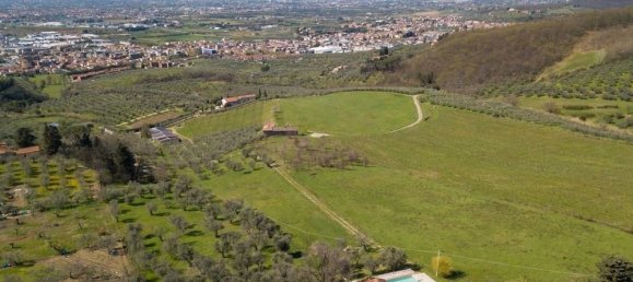 5 غرف نوم قلاع في Montemurlo, Italy رقم 64402 39