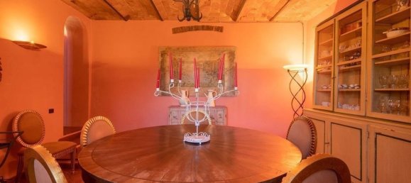 5 غرف نوم قلاع في Montemurlo, Italy رقم 64402 23