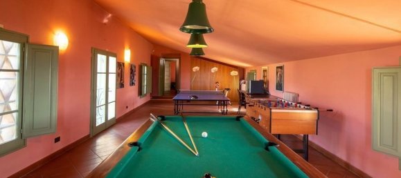 5 غرف نوم قلاع في Montemurlo, Italy رقم 64402 20