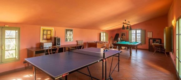 5 غرف نوم قلاع في Montemurlo, Italy رقم 64402 21