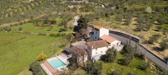 5 غرف نوم قلاع في Montemurlo, Italy رقم 64402 10