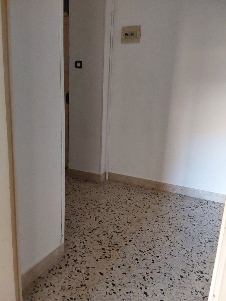 Apartamento de 3 habitaciónes en Palermo, Italy No. 272401