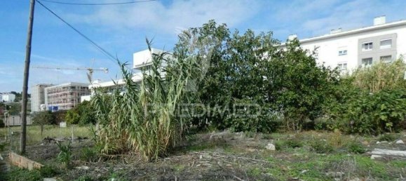 2000m² Land in Lisbon, Portugal No. 86037 4