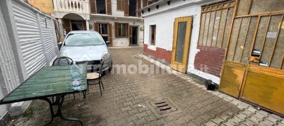 3 bedrooms House in Confienza, Italy No. 332274 3