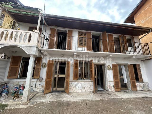 3 bedrooms House in Confienza, Italy No. 332274