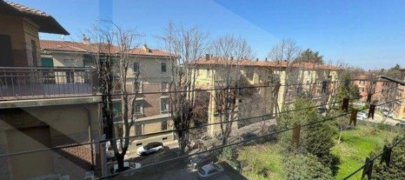 4-salle Appartement à Bologna, Italy No. 34476 4