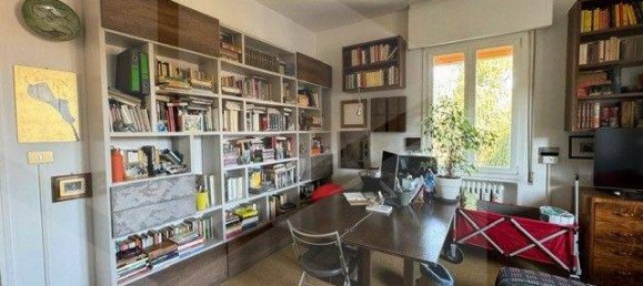 4-salle Appartement à Bologna, Italy No. 34476 12