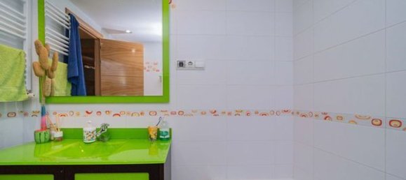 Apartamento de 3 dormitorios en Móstoles, Spain No. 166328 30
