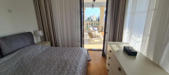 3 bedrooms Apartment in Limassol, Cyprus No. 1543 6