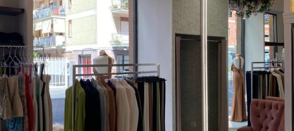 Gewerbliche Immobilie in Giugliano in Campania, Italy 52m², Nr. 253839 7