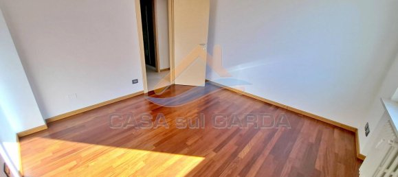 4 rooms Apartment in Desenzano del Garda, Italy No. 102504 17