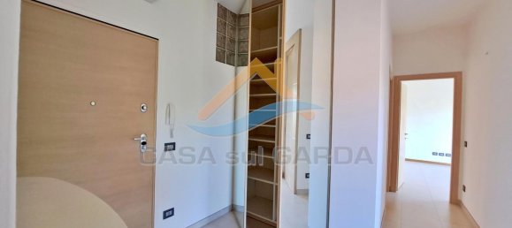 4 rooms Apartment in Desenzano del Garda, Italy No. 102504 19