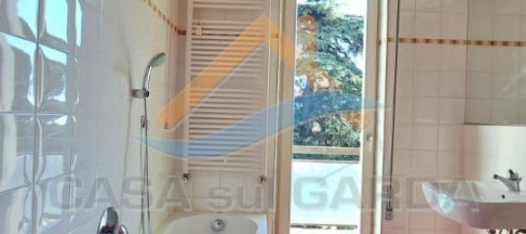 4 rooms Apartment in Desenzano del Garda, Italy No. 102504 12