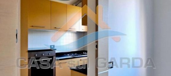 4 rooms Apartment in Desenzano del Garda, Italy No. 102504 6