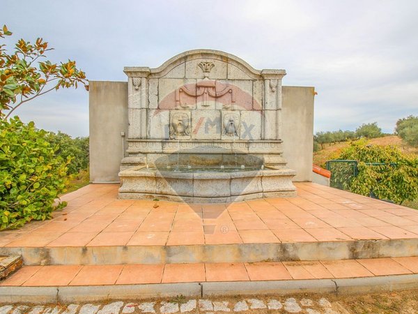 6 bedrooms House in Murias, Portugal No. 88239