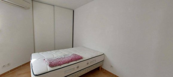 1 bedroom Apartment in L'Isle-sur-la-Sorgue, France No. 326510 25