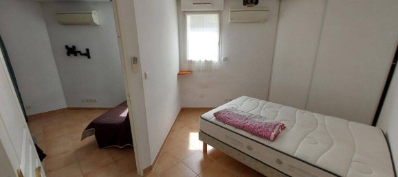 1 bedroom Apartment in L'Isle-sur-la-Sorgue, France No. 326510 4