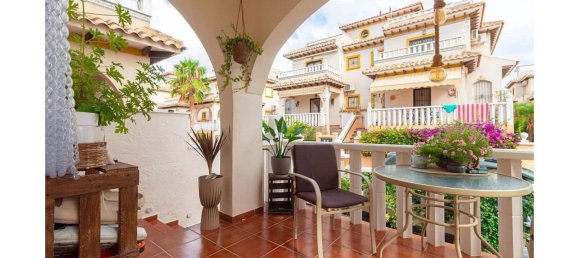 2 chambres Maison de ville à Cabo Roig, Spain No. 186343 32