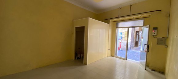 Propriété commerciale à Chieti, Italy 30m² No. 359853 8
