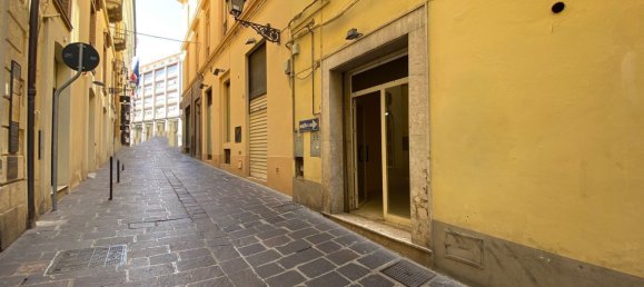 Propriété commerciale à Chieti, Italy 30m² No. 359853 2