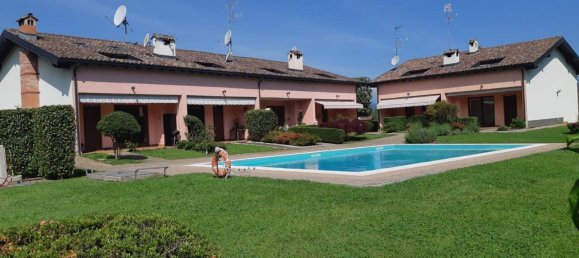 4 rooms Villa in Castelletto sopra Ticino, Italy No. 144601 2