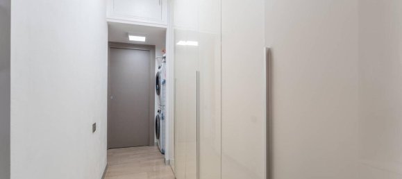 3-salle Appartement à Sesto San Giovanni, Italy No. 130553 13