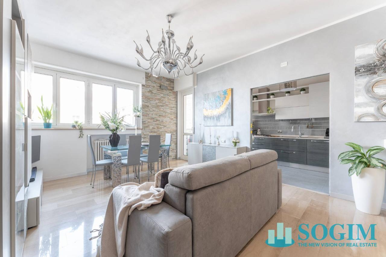 3-salle Appartement à Sesto San Giovanni, Italy No. 130553