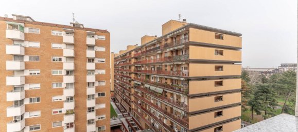 3-salle Appartement à Sesto San Giovanni, Italy No. 130553 25