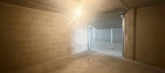 Гараж 25м² в Рим, Италия № 324727 8