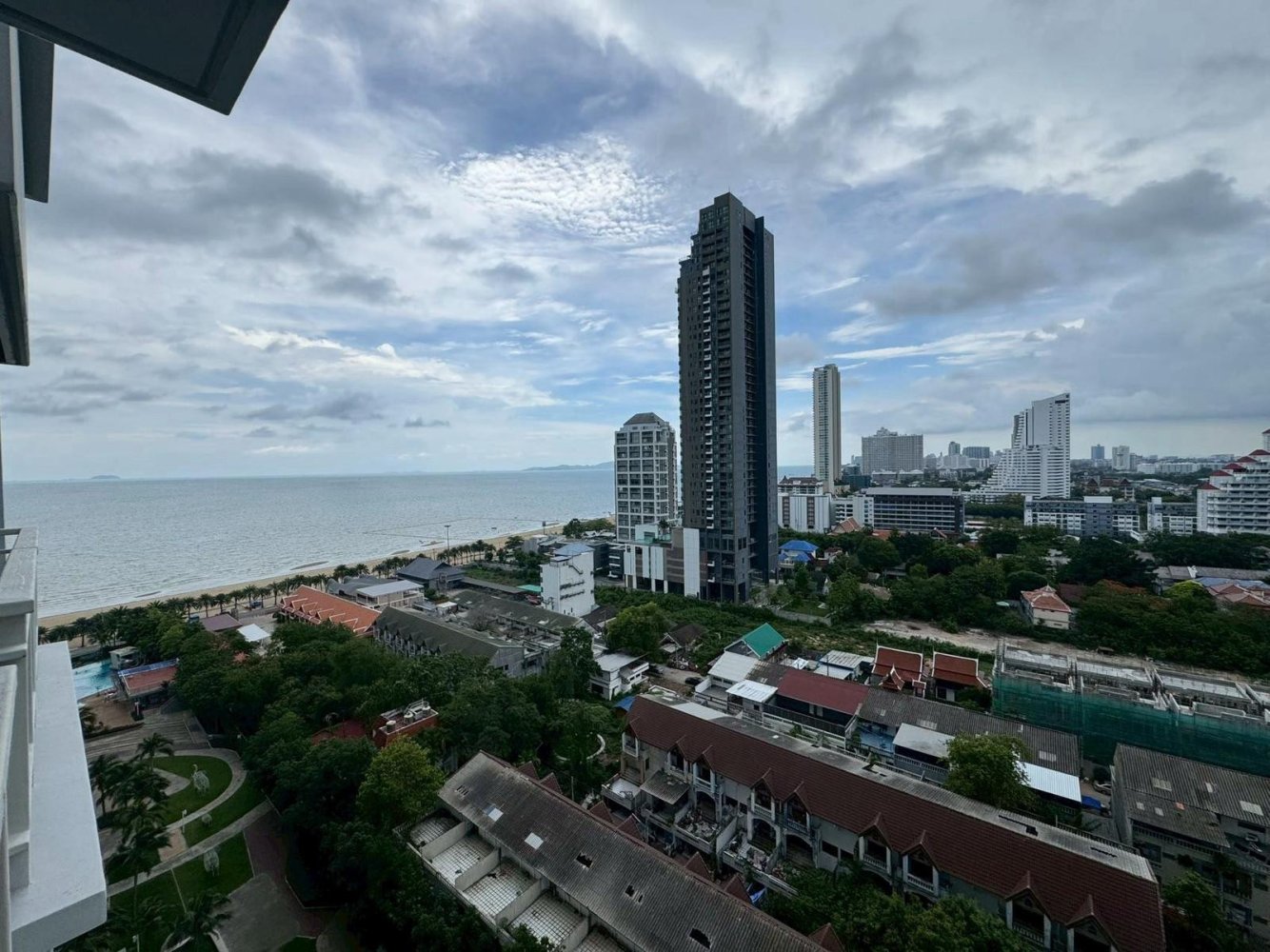 2 bedrooms Apartment in Pattaya, Thailand No. 71702