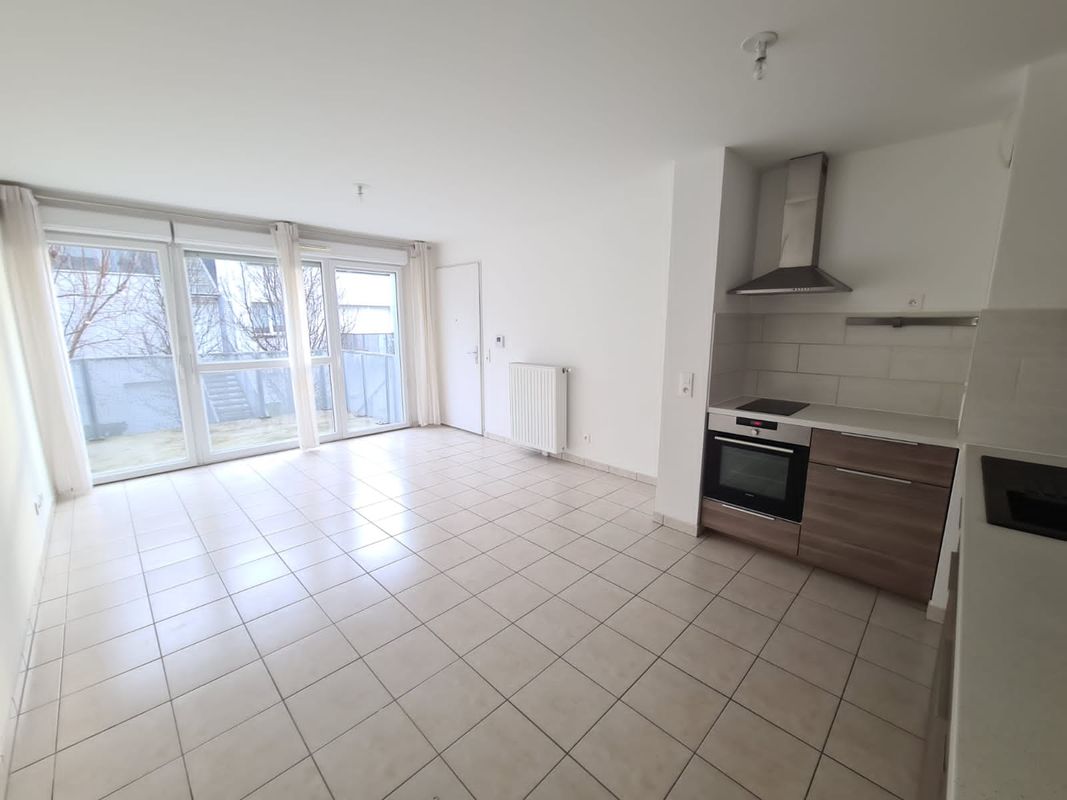 1 bedroom Apartment in Palaiseau, France No. 119246