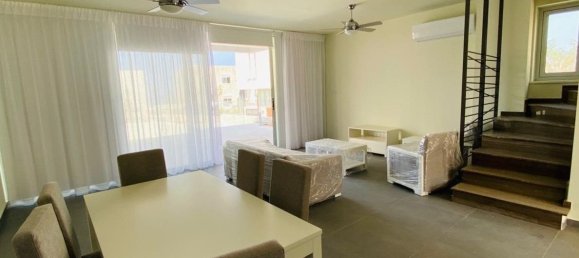 3 bedrooms Villa in Chloraka, Cyprus No. 5573 2