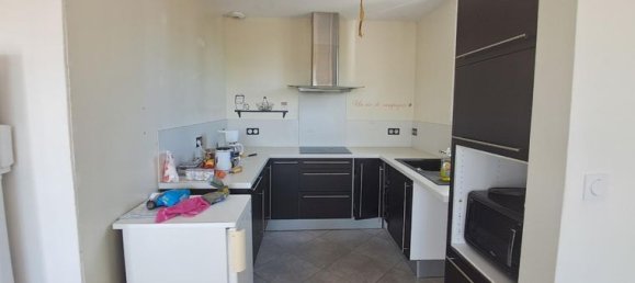 3 bedrooms House in Brezolles, France No. 302984 3