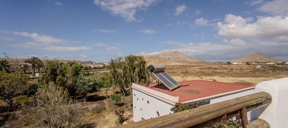 5 Schlafzimmer Villa in La Oliva, Spain, Nr. 143979 12