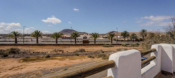 5 Schlafzimmer Villa in La Oliva, Spain, Nr. 143979 37