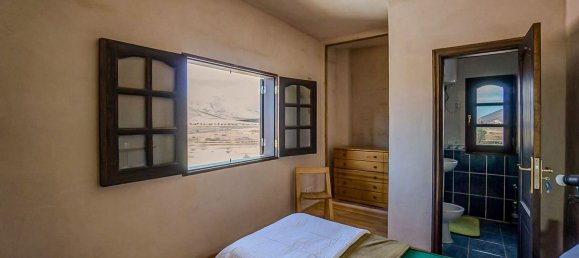 5 Schlafzimmer Villa in La Oliva, Spain, Nr. 143979 25