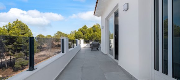 5 Schlafzimmer Haus in La Nucia, Spain, Nr. 141744 4