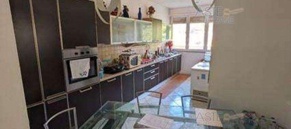 4-Zimmer Wohnung in Bovisio Masciago, Italy, Nr. 181644 40