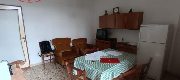 6غرفة شقة في Terranuova Bracciolini, Italy رقم 233209 4