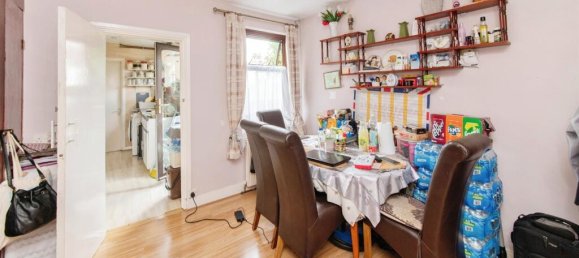 3 bedrooms Commercial property in Watford, United Kingdom No. 6085 16