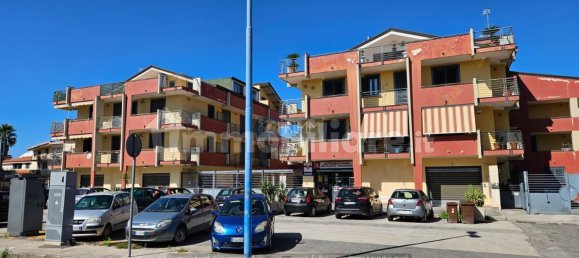 2 Schlafzimmer Wohnung in Castello di Cisterna, Italy, Nr. 342245 8