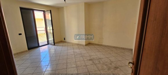 2 Schlafzimmer Wohnung in Castello di Cisterna, Italy, Nr. 342245 3