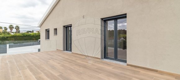 4 bedrooms Villa in Sesimbra, Portugal No. 170684 24