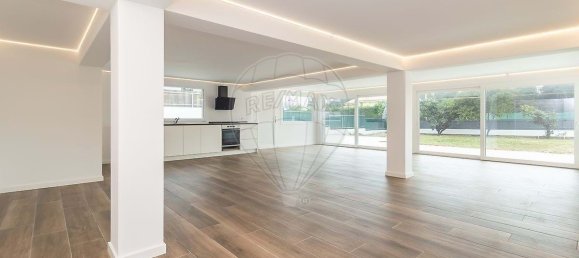 4 bedrooms Villa in Sesimbra, Portugal No. 170684 31