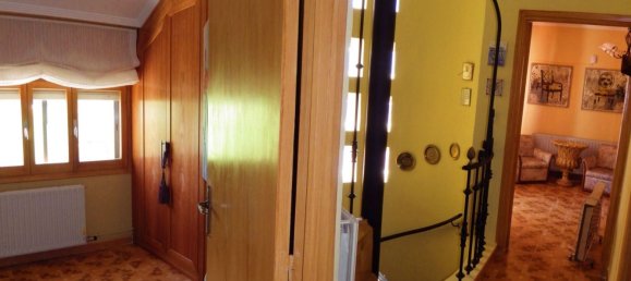 4 bedrooms House in Alava, Spain No. 171789 11