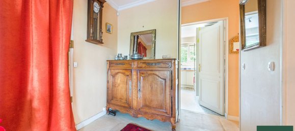 2 Schlafzimmer Wohnung in Montmorency, France, Nr. 183368 7