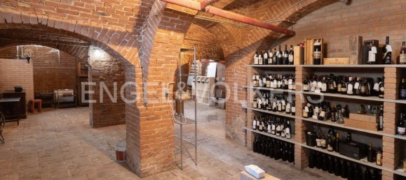 5 Schlafzimmer Villa in Asti, Italy, Nr. 129701 7